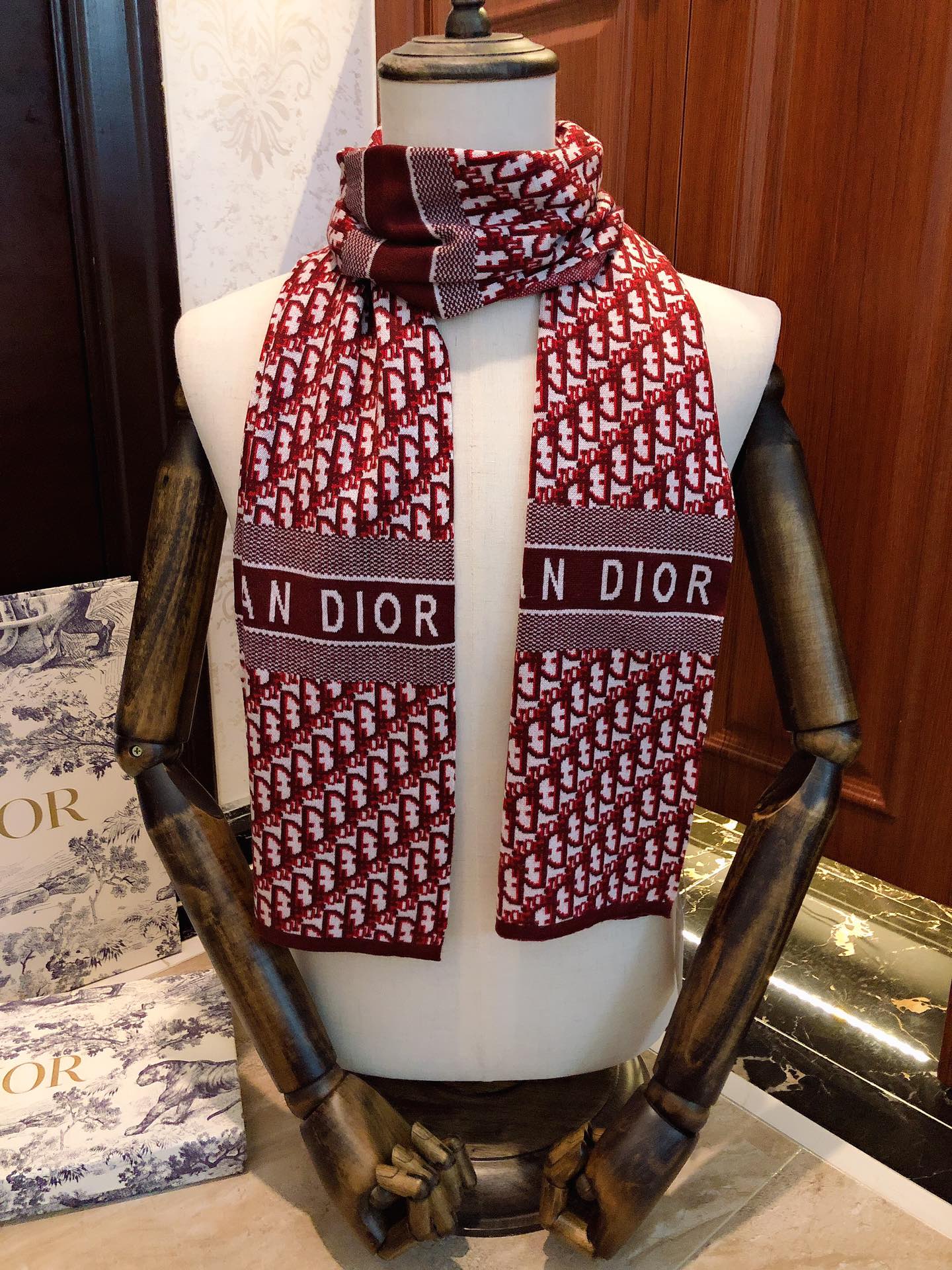 Unisex Jacquard Cashmere Knitted Scarf