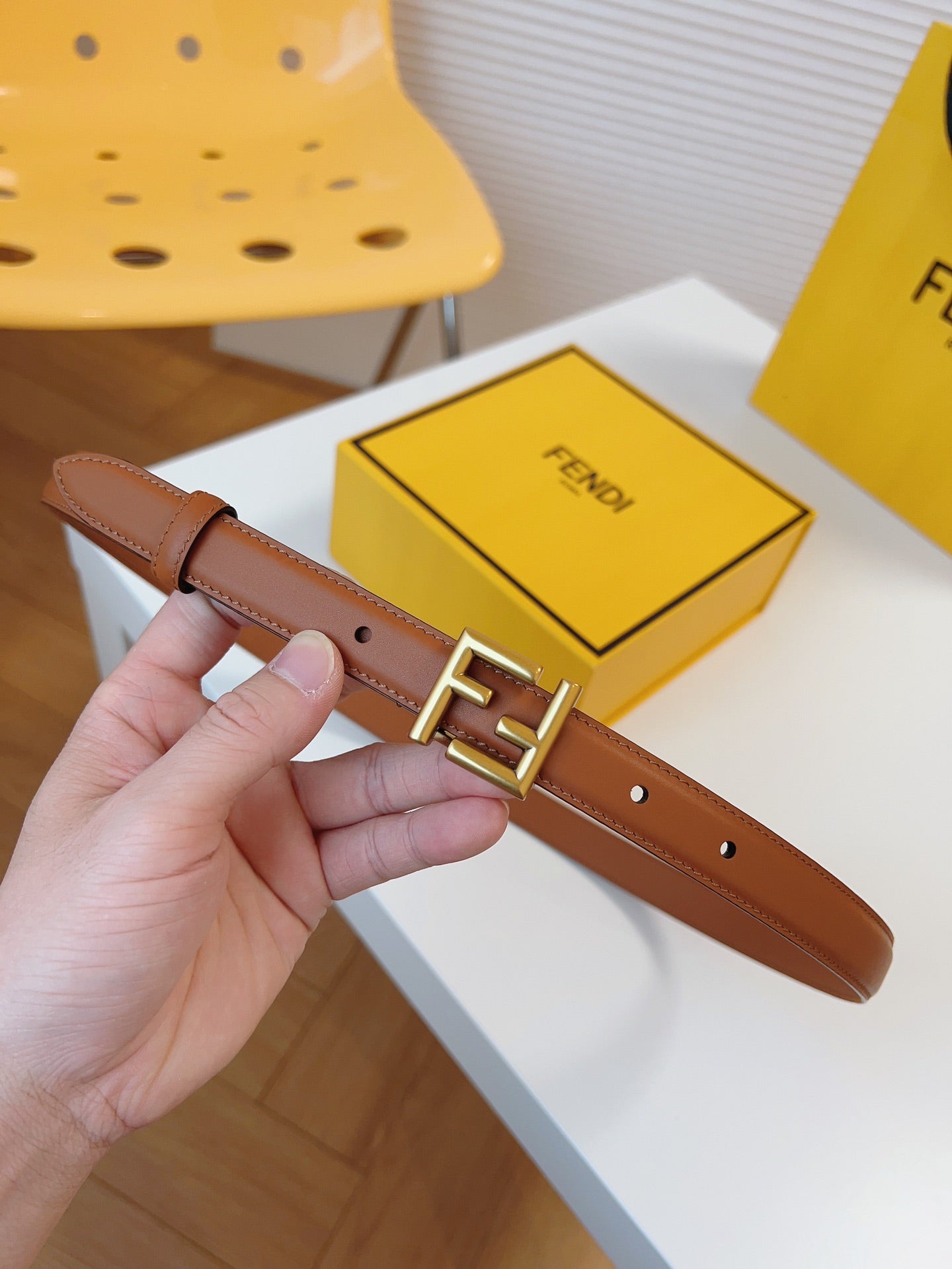 First layer calf leather hardware belt Width: 2.0cm