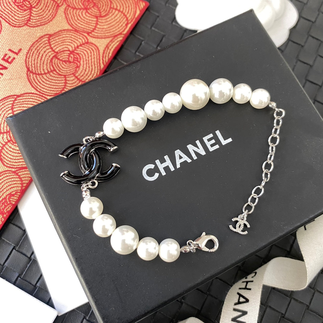 Fashion Double C letter Bracelet