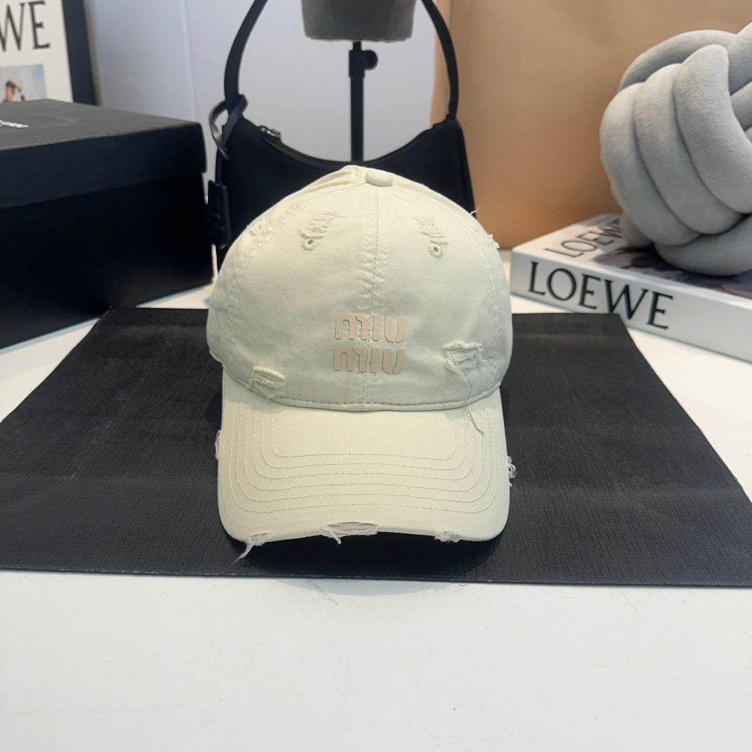 Fashionable canvas embroidered hat