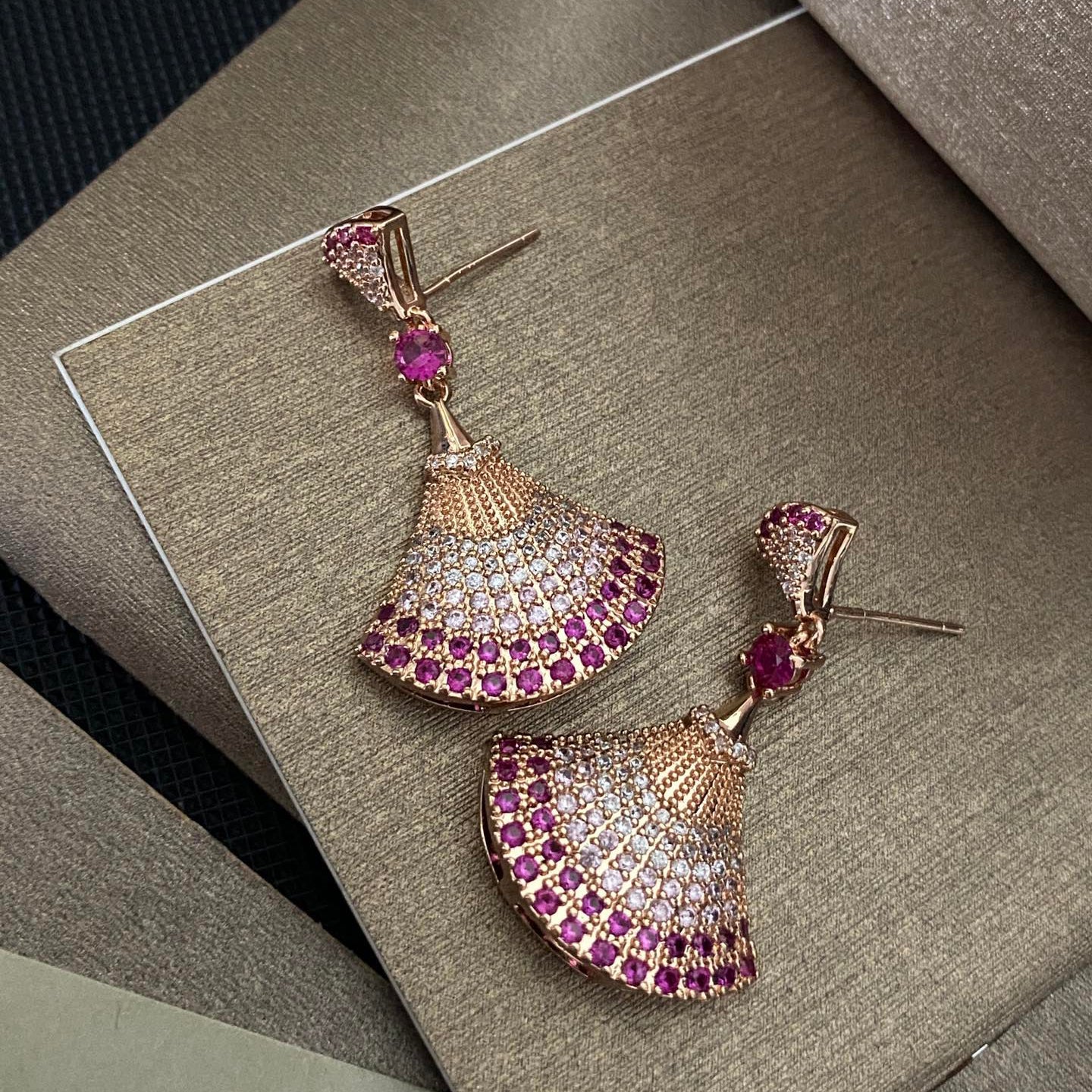 2 Colors Full Diamond Fan-Shaped Earrings