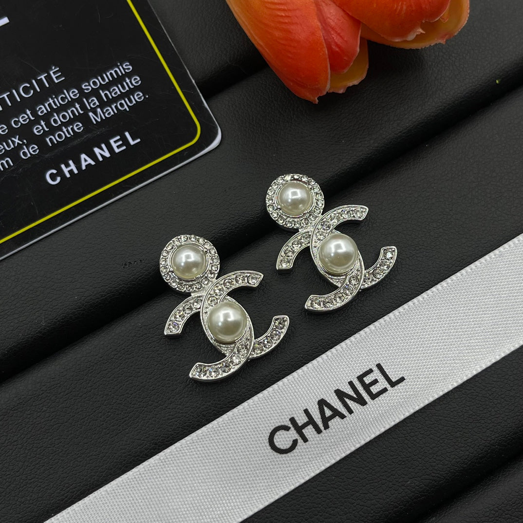 Pearl Fashion Earrings