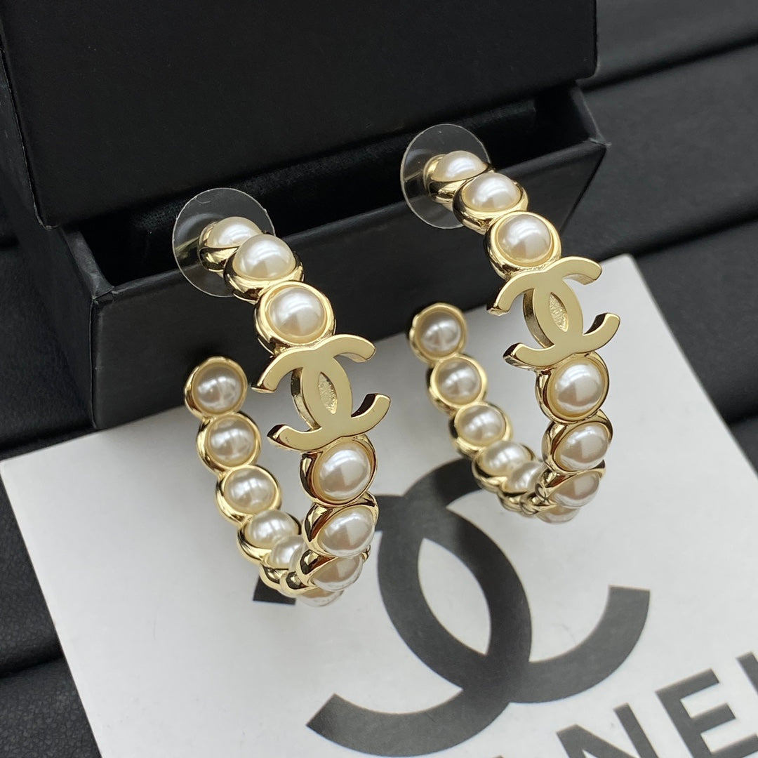 Pearl Hoop Elegant Earrings