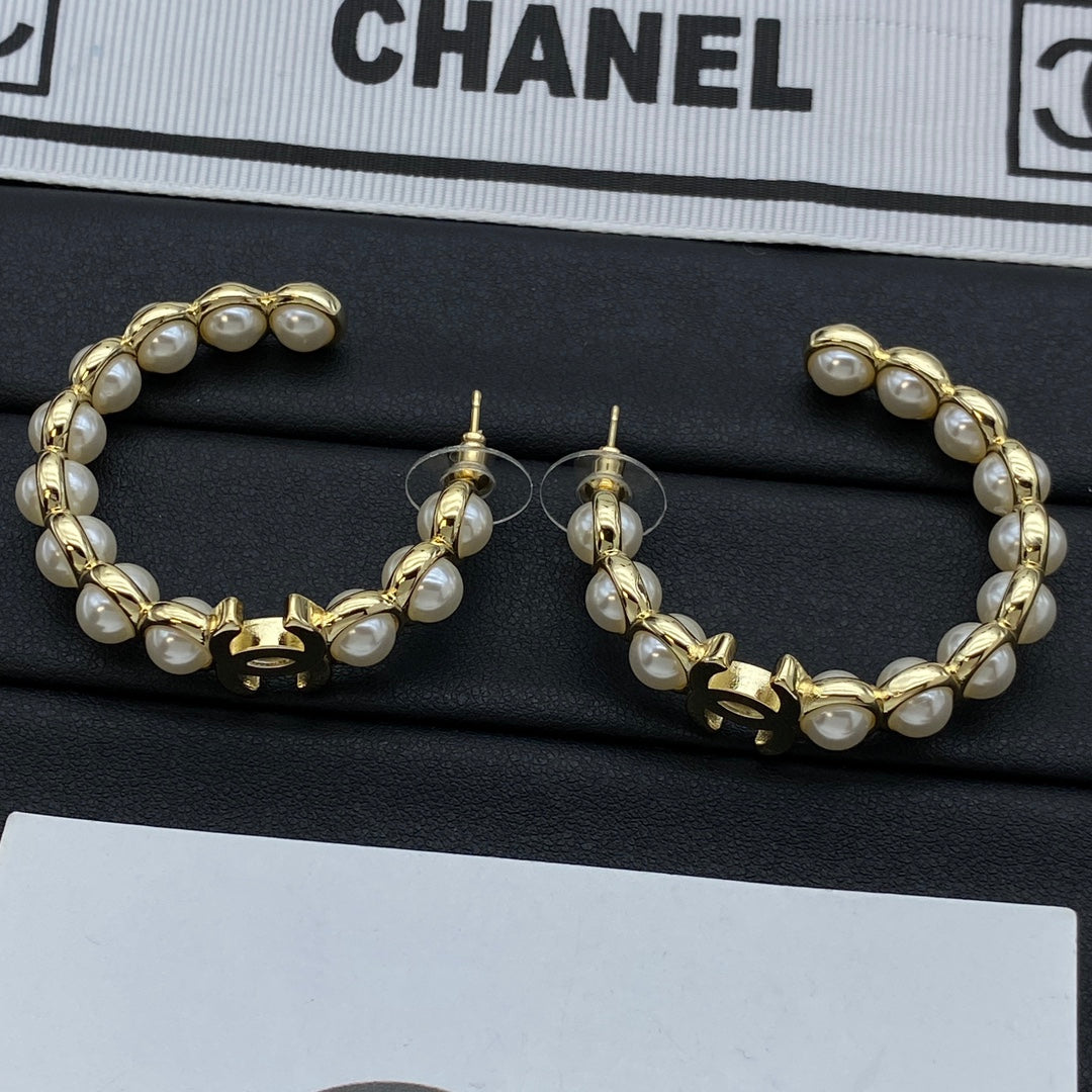 Pearl Hoop Elegant Earrings