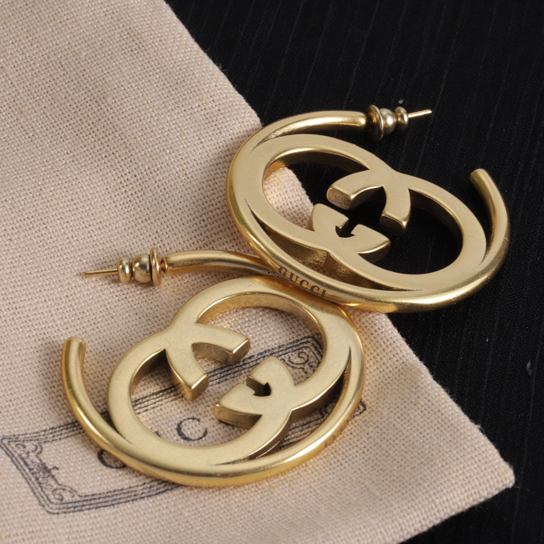 Retro Fashion Golden G Hoop Earrings