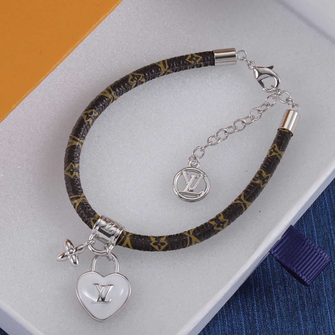 Heart Padlock Leather Bracelet