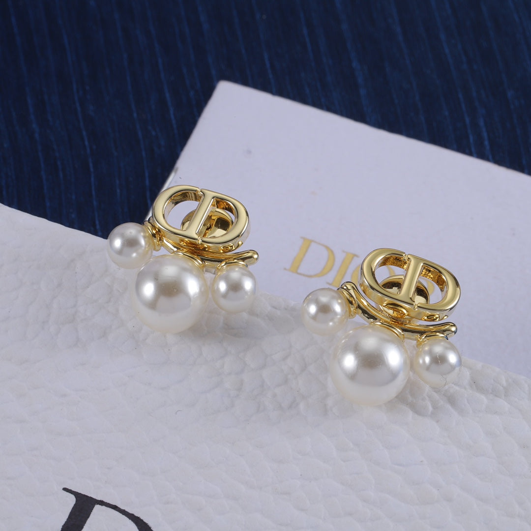 Vintage Pearl Drop Earrings