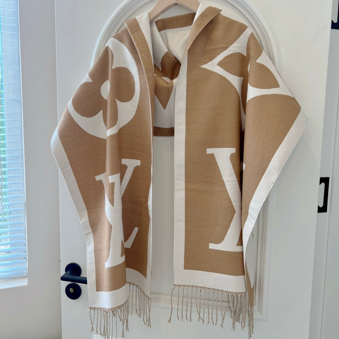 Classic Retro Big Embossed Cashmere Scarf