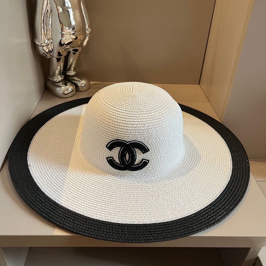 New large-brimmed sunscreen straw hat