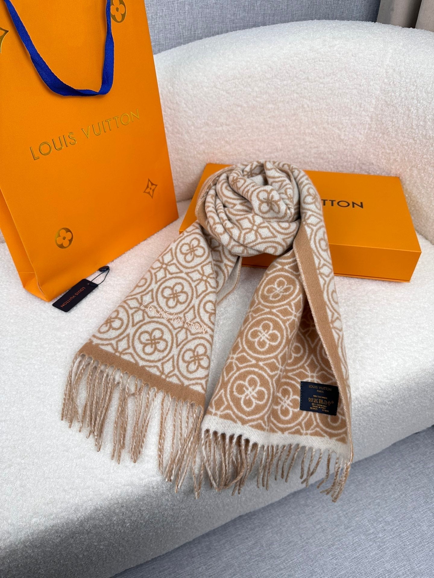 1002 Classic Soft and Comfortable Scarf