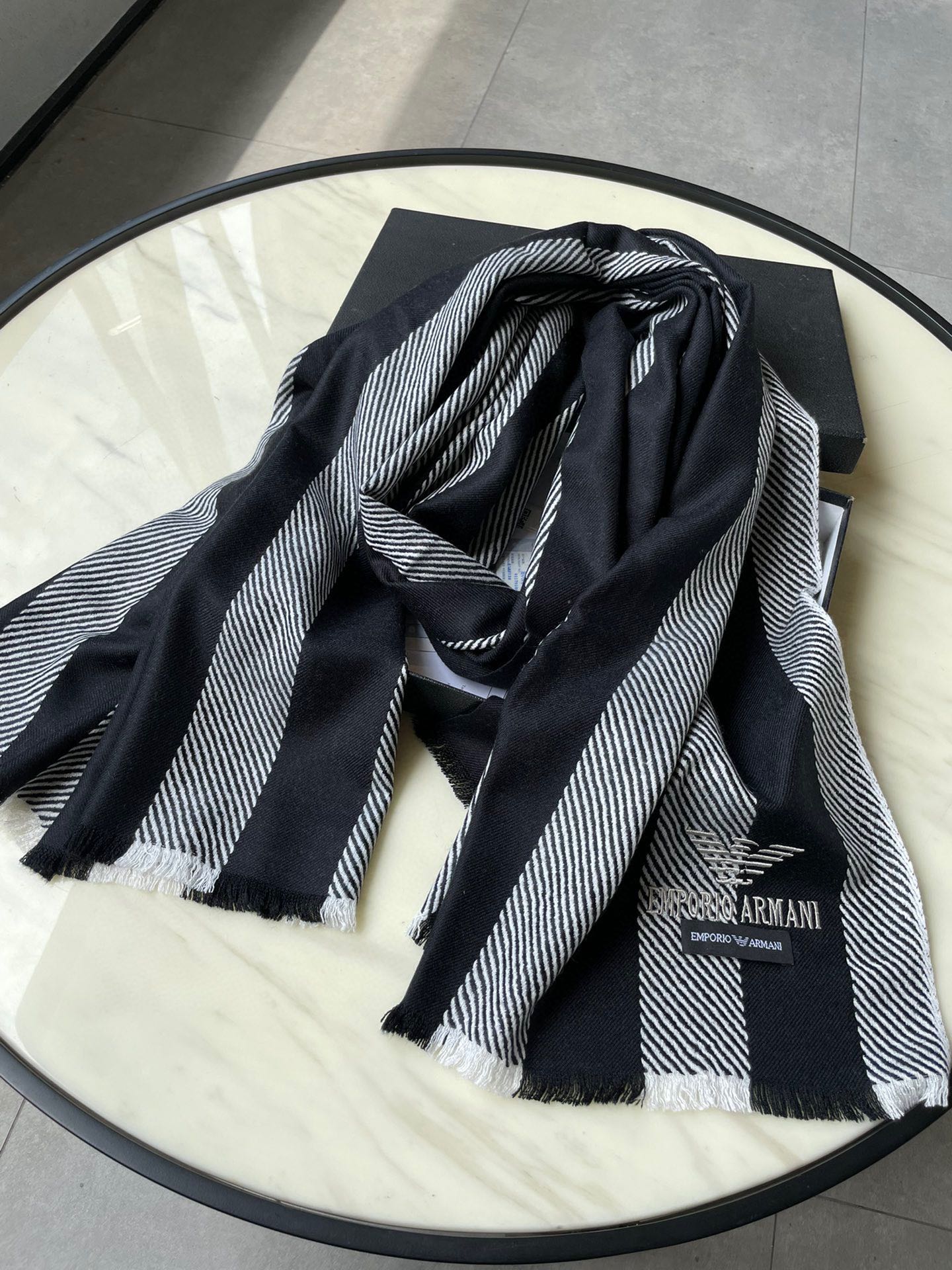 1002 Classic Soft and Comfortable Scarf