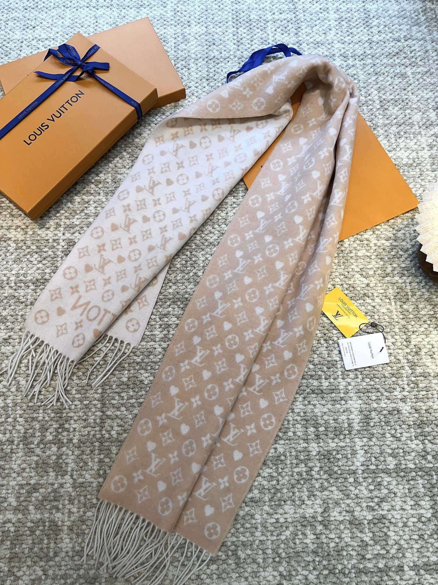 1105 New high quality skin friendly comfort scarf