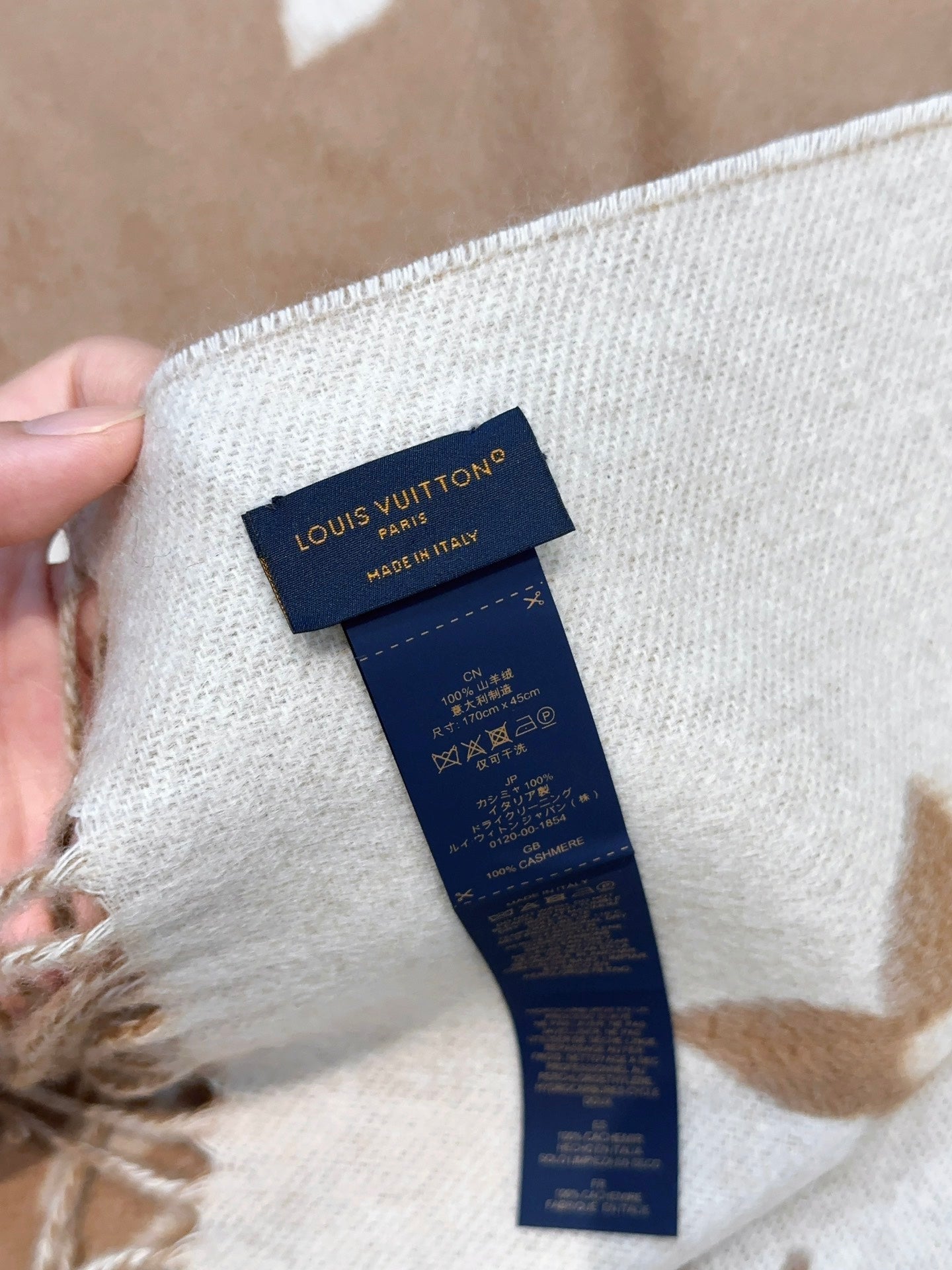 1105 New high quality skin friendly comfort scarf